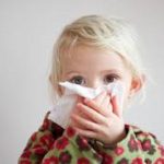 سرماخوردگی کودکان چه علائمی دارد و چگونه بهبود می یابد؟