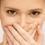 درمان بوی بد دهان | چگونه بوی بد دهان را برطرف کنیم؟